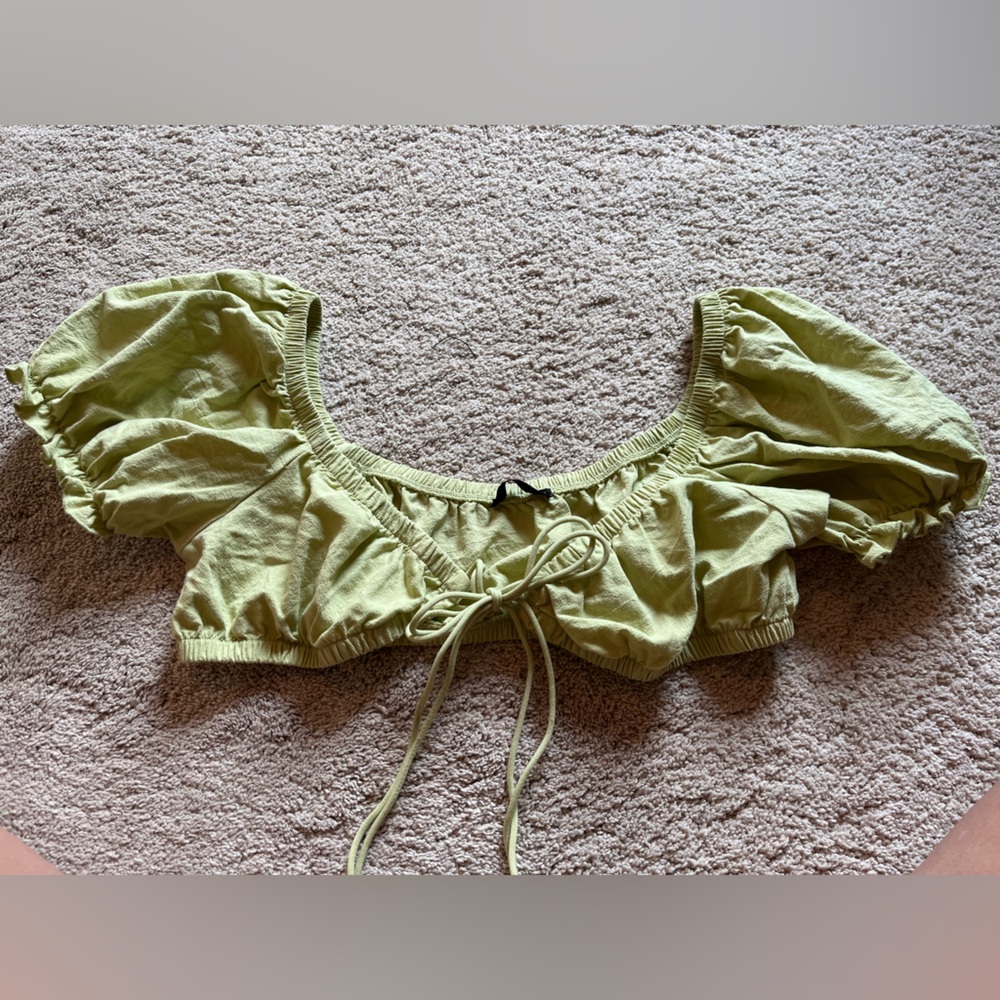Green crop top